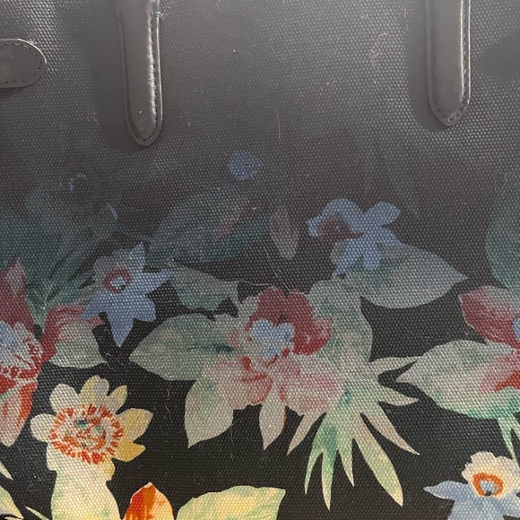 Ralph Lauren Navy and Floral Tote - Picture 3 of 14